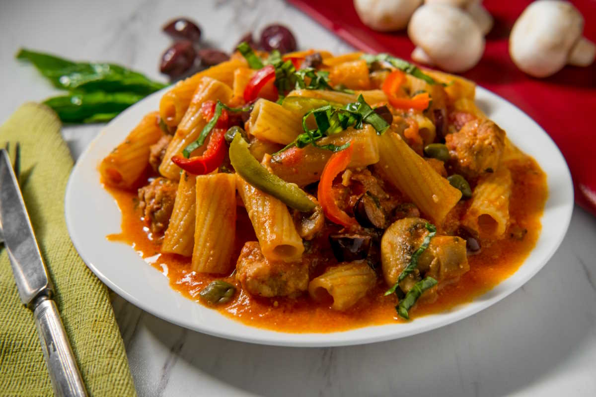 Green Pepper and Vegan Sausage Pasta