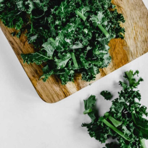 Vegan cheese and onion-flavoured kale chips.