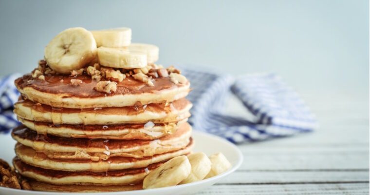 Simple and Vegan Banana Pancakes