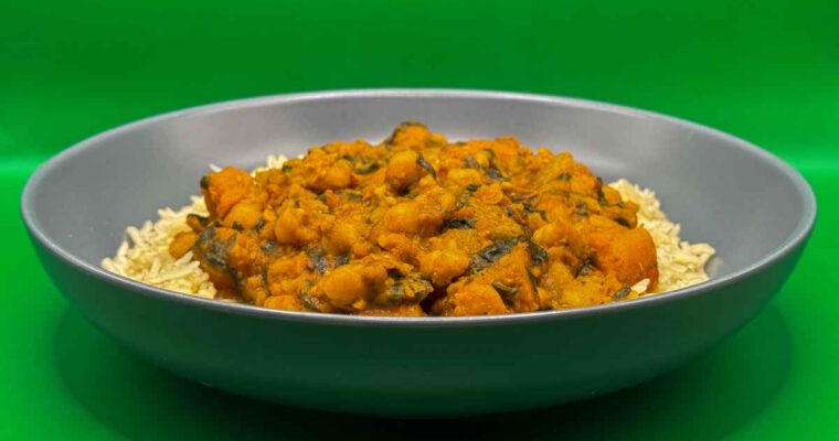 Chickpea Spinach and Sweet Potato Curry