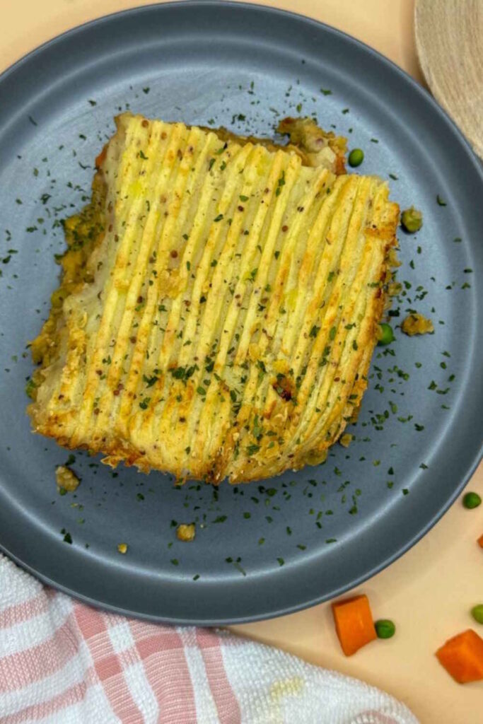 Shepherd's pie made with lentils, peas and carrots.