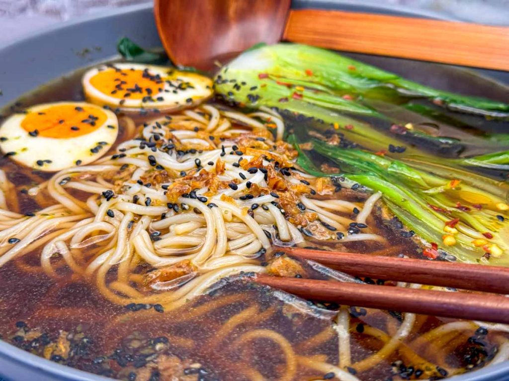 Vegan dashi shoyu ramen