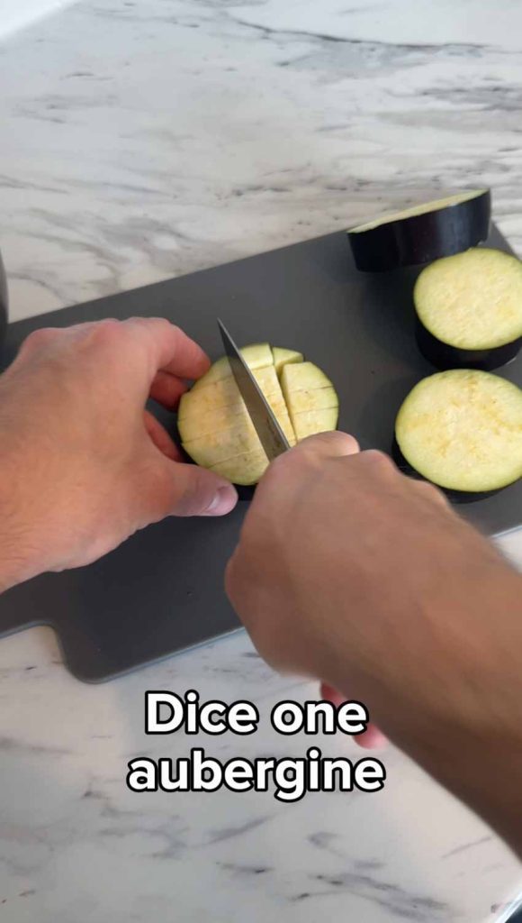 Dice aubergine